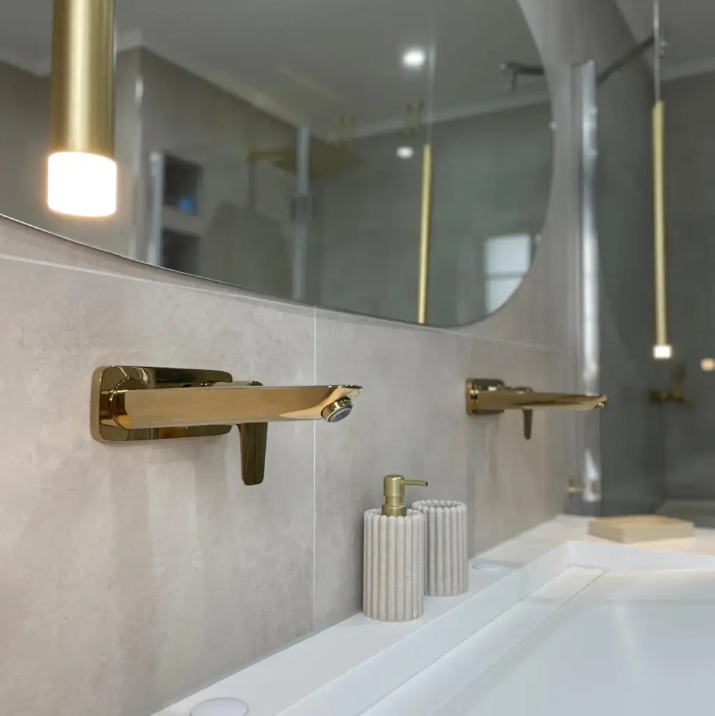 Modernes Badezimmer Badsanierung durch WärmeFix Haustechnik Marl und Umgebung Waschbecken Armatur