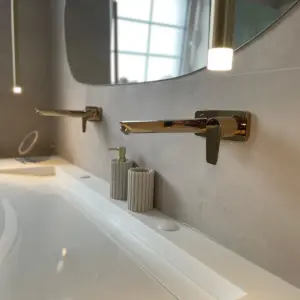Modernes Badezimmer Waschtisch Armatur Badsanierung durch WärmeFix Haustechnik Marl und Umgebung